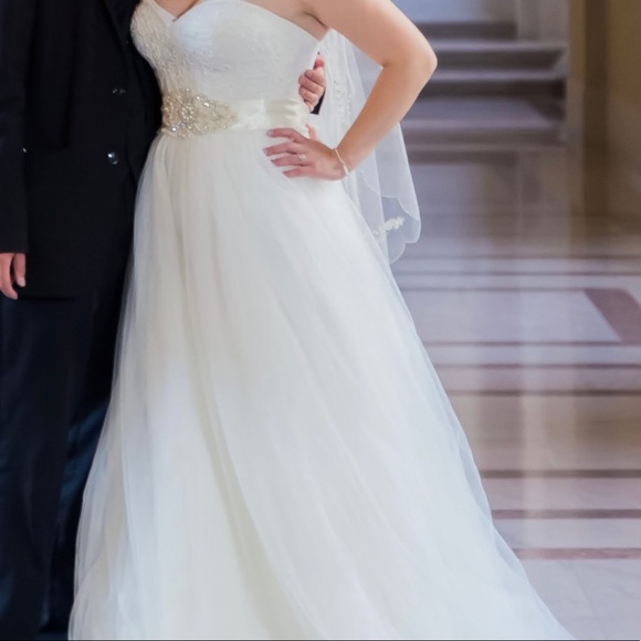 David’s Bridal Pearl and Rhinestone Ivory Sash main image 8